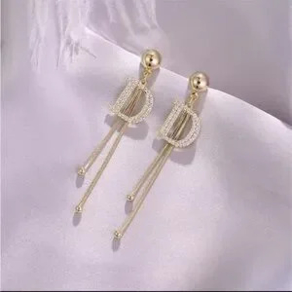 D Alphabet Gold Drop Cyrstal Dangle Earrings